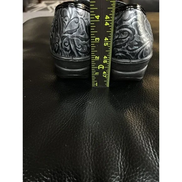 Easy Street Laurie Slip Resistant Comfortable Silver Artisan T1 Shoes Size 6.5M - Picture 4 of 12